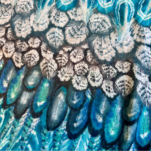 Chloe K Peacock Feather Patterned Sheer Tank Top - Picture 3 of 6